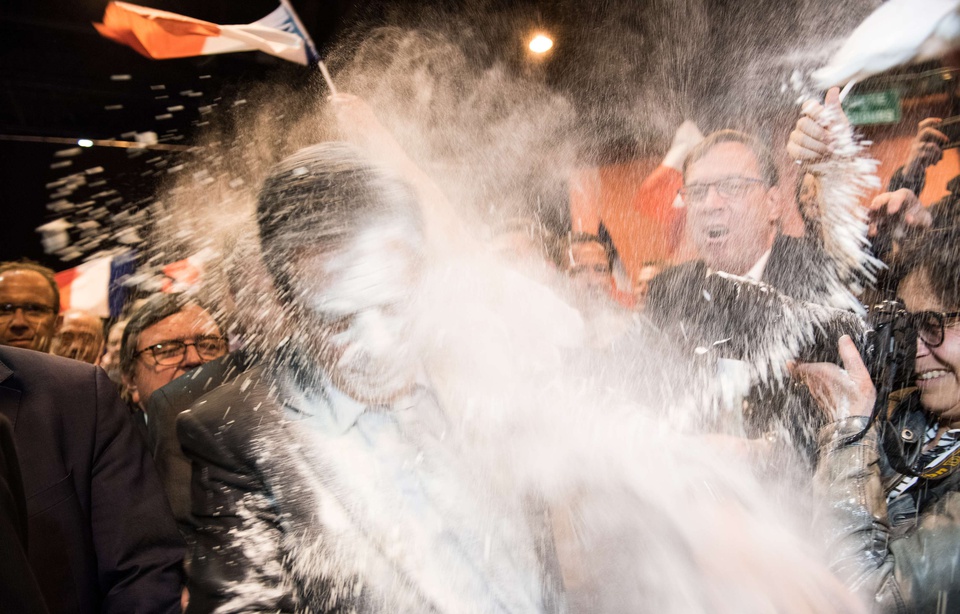 VIDEO. Que sait-on de l&rsquo;homme qui a enfariné François Fillon à Strasbourg?