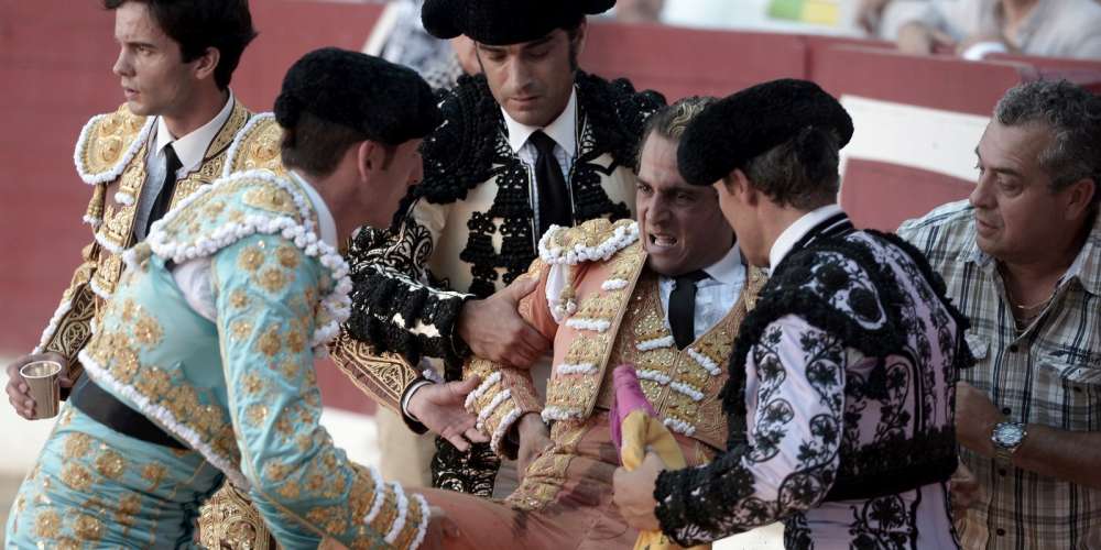 Mort Du Matador Espagnol Ivan Fandino Lors D Une Corrida Dans Les Landes