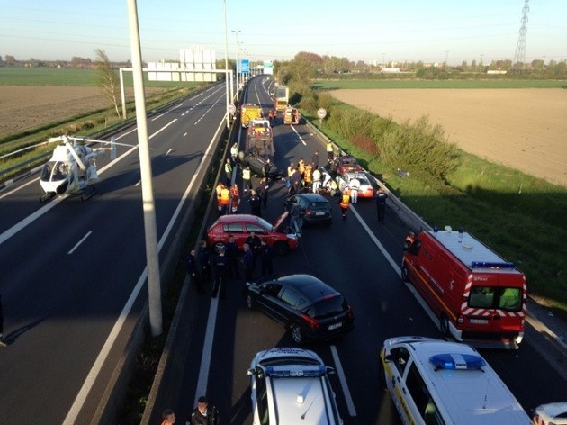 Une course-poursuite entre la police allemande et un automobiliste se termine mal (vidéo)