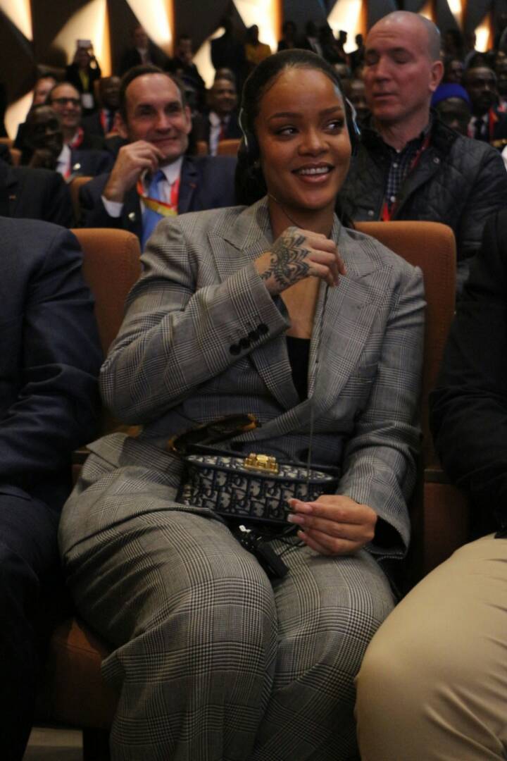 Sénégal: La star Rihanna éclaire de sa beauté le centre de conférence de Dakar