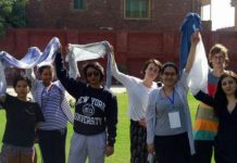 Iran : élan de solidarité internationale pour le combat contre le port du voile