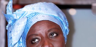 Mimi Touré et Ndèye Fatou Touré en deuil