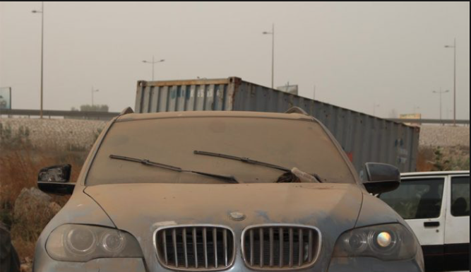 Dakar, capitale voiture immobiles