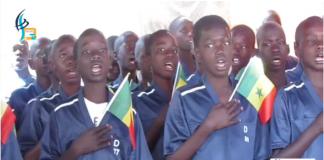 Voici: regardez comment ces enfants sensibilisent les parents