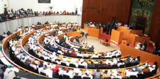 Vote du projet de loi: "Macky Sall a corrompu les députés", Mbacké Bara Dolly