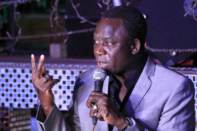 Culture: Thione Seck veut virer tout l&rsquo;entourage de Youssou Ndour de la Sodav