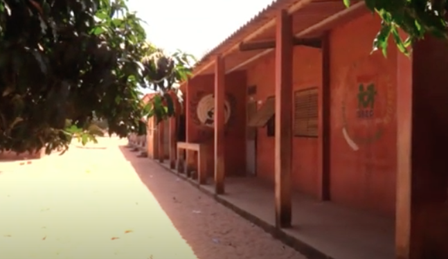 Cem Arfang Bessir Sonko de Bignona : Des grevistes s&rsquo;en prennent violemment aux enseignants qui leur barrer l&rsquo;accès à l&rsquo;établissement