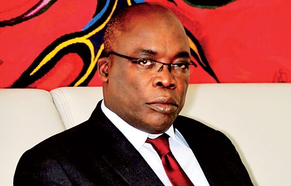 Décès de Abdoul Aziz Mbaye: Le président Macky Sall salue la mémoire d’un homme généreux et engagé