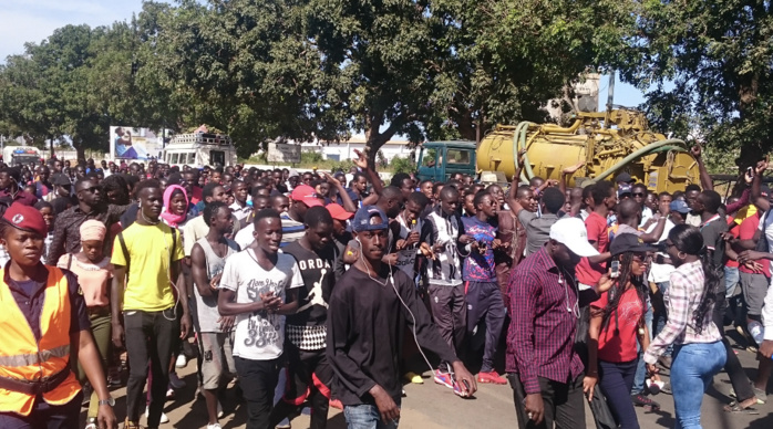 Kaolack : Manifestation des étudiants de l&rsquo;UVS… Les élèves des autres établissements scolaires délogés… leur coordinateur mis aux arrêts.