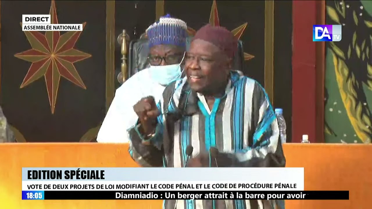 Qui veut un 3e mandat accuse les opposants de terroristes