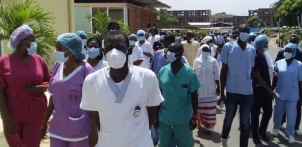 Après le Comes : Les agents de l’hôpital Albert Royer en grève