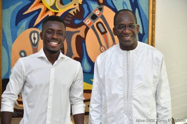 Lutte contre la Covid19: Idrissa Gueye remet 20000 masques et 6000 tests au ministère de la santé