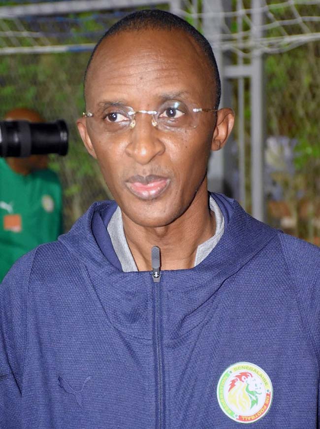 Burundi-Sénégal : sorti de la délégation des Lions, Abdoulaye Sow stoppé à l’AIBD pour avoir …