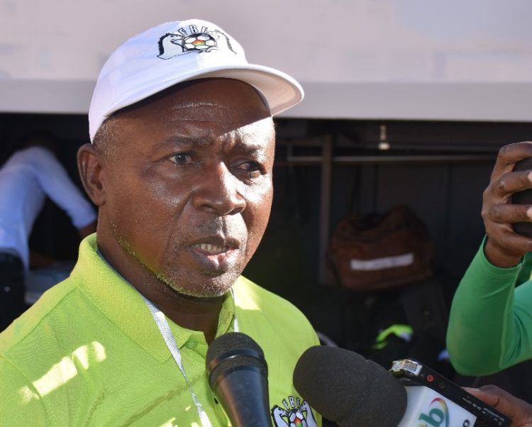 CAN 2021: « Vendre notre peau face au Sénégal » Kamou Malo coach de Burkina