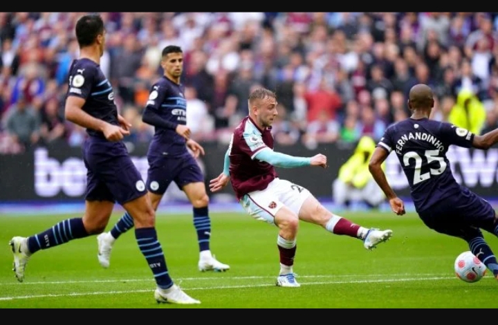 Premier League : Manchester City, accroché à West Ham, prend 4 points d&rsquo;avance sur Liverpool, Leeds n&rsquo;est plus relégable