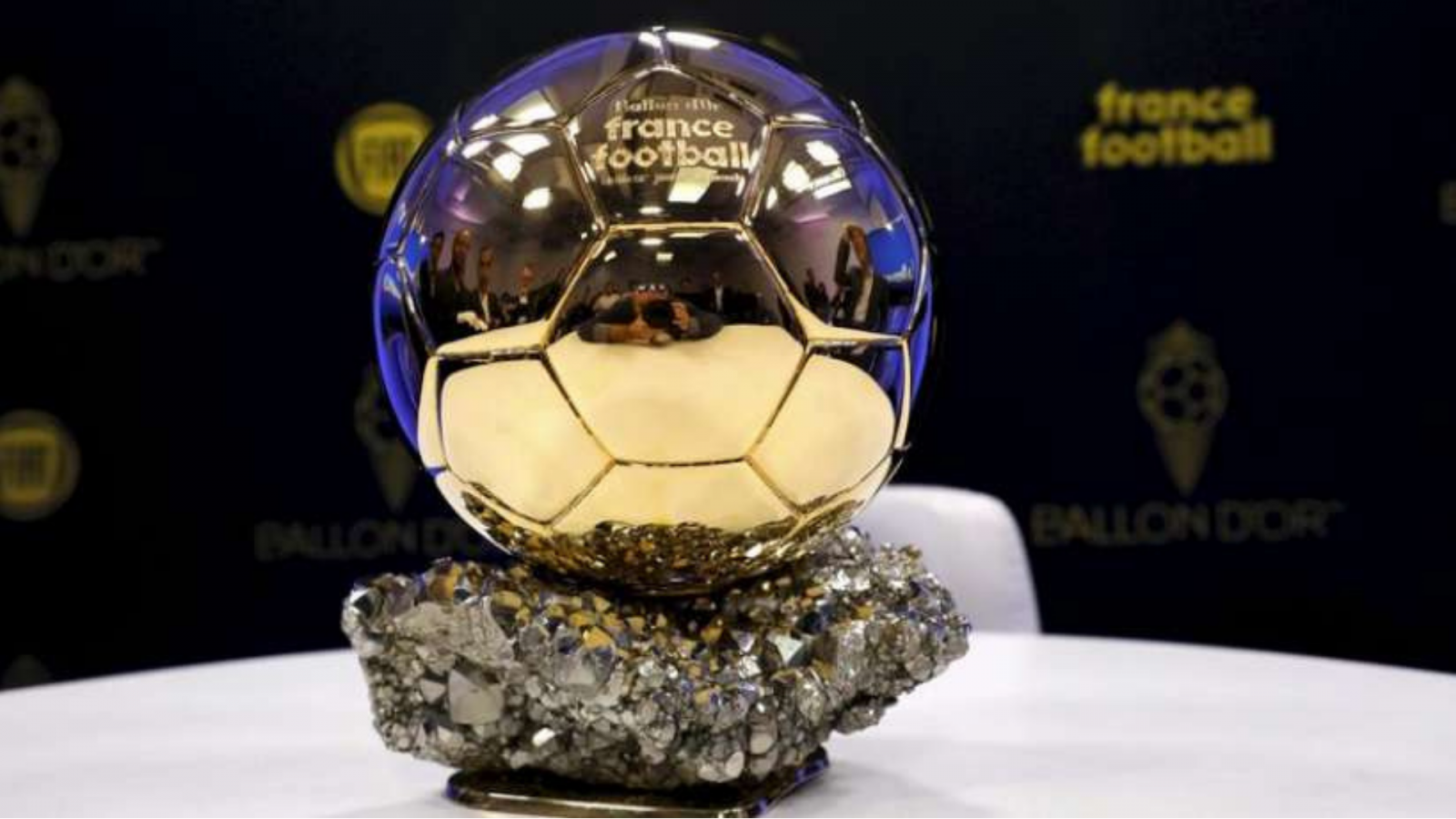 Les finalistes Ballon d&rsquo;Or-Benzema, Mané connus ce vendredi …
