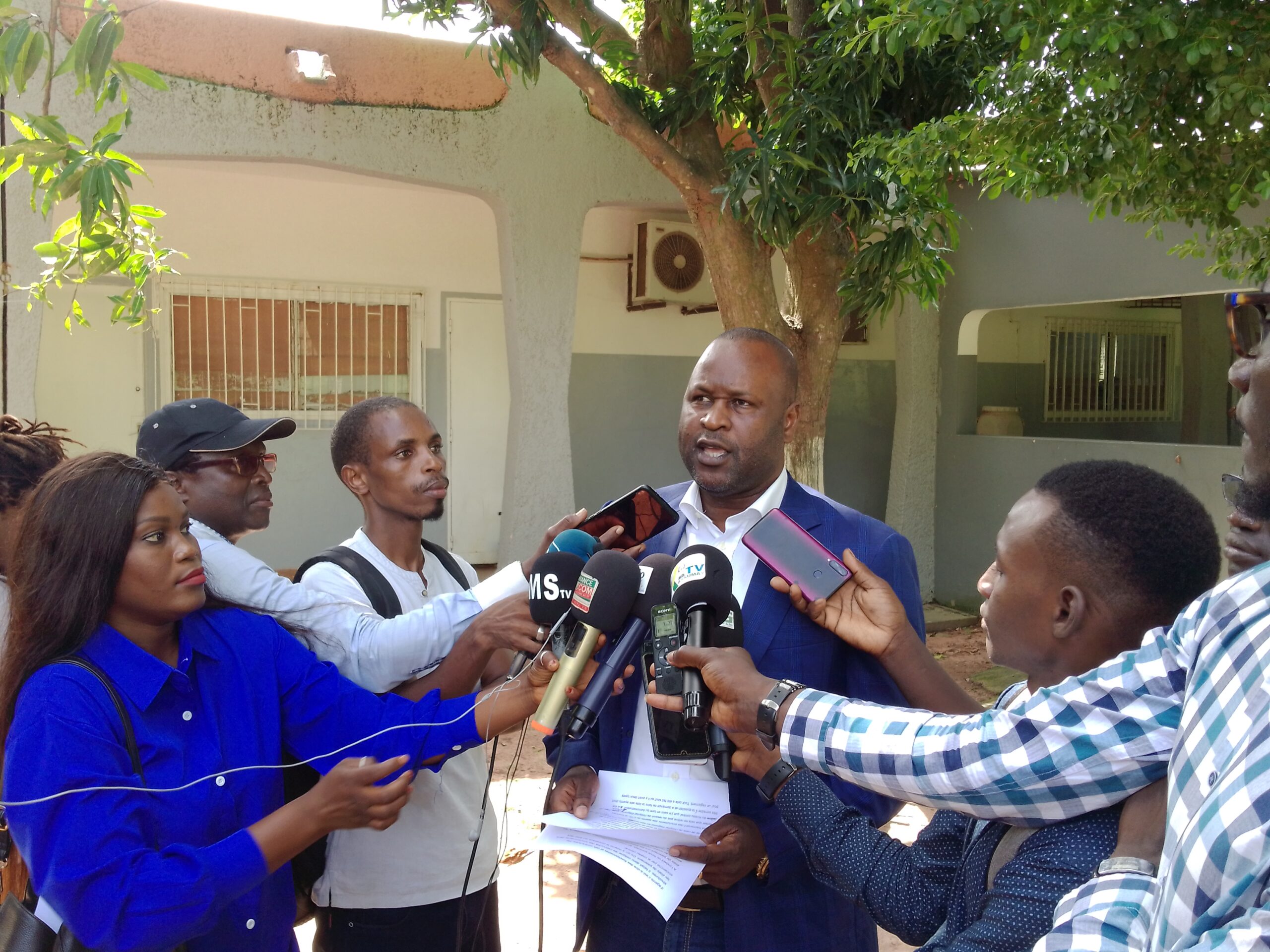 Ziguinchor: Le directeur de l&rsquo;hopital contre attaque les députés Guy Marius, Oulimata et les agents du CTE
