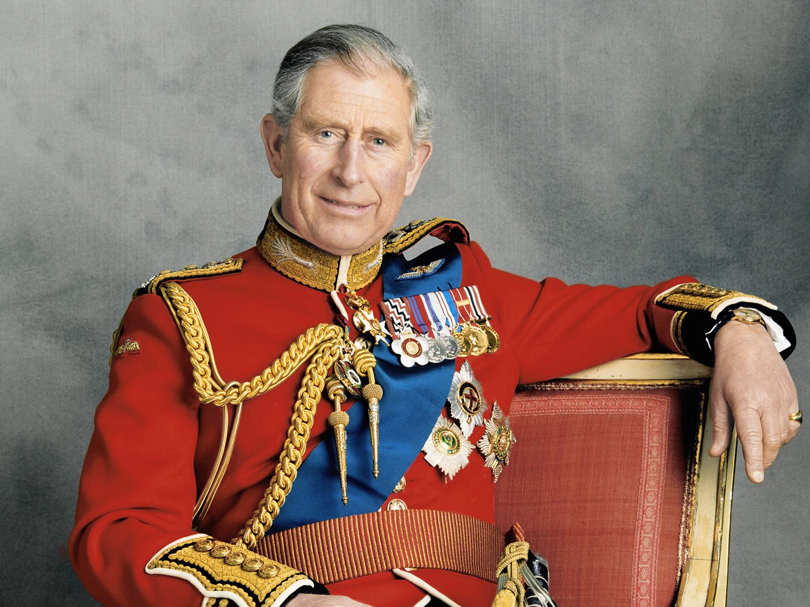 Décès d’Elizabeth II : qui est  le nouveau roi d’Angleterre, Charles?