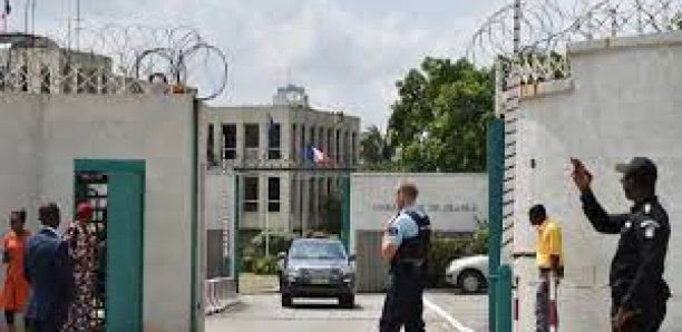Diplomate tué à Abidjan en 2007: vingt ans de prison requis contre sa veuve….