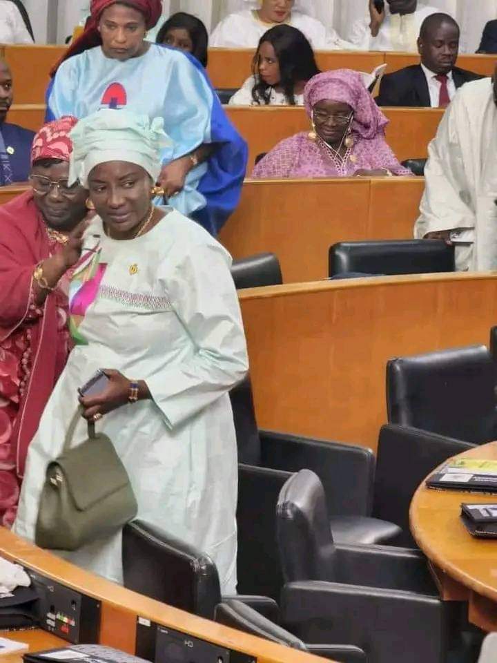 Assemblée nationale: Mimi Touré défie Macky Sall……