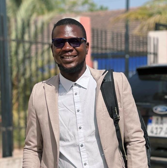 Contribution : Les grands hommes parlent de projet et les petits hommes parlent des gens notre objectif est clair. C&rsquo;est 2024!! ( par Bassirou Coly)