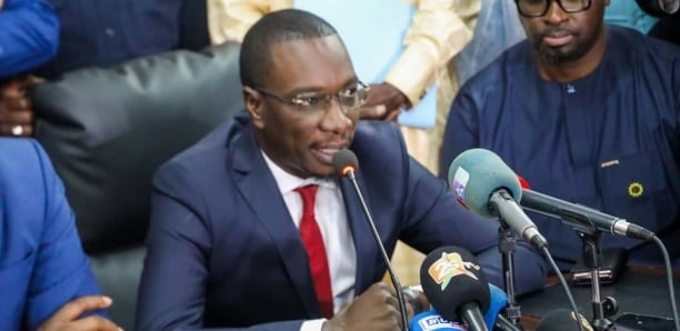 Dérives sur les réseaux sociaux : Moussa Bocar Thiam annonce un projet de loi imminent