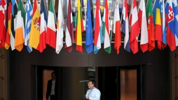 Climat : L’UE adopte une taxe carbone aux frontières, une première