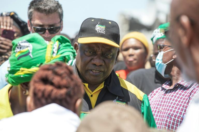 Afrique du Sud : le président Cyril Ramaphosa échappe à la destitution