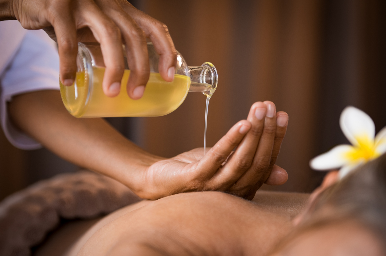 Belgique : Un masseur accusé de viols et d’avoir filmé plus de cent femmes à leur insu à Beringen