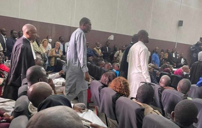 Tribunal : La déclaration d’Ousmane Sonko provoque une nouvelle suspension de l’audience