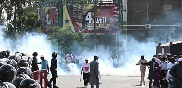 Ambassade du Gabon au Sénégal : Des manifestants dispersés à coups de gaz lacrymogènes