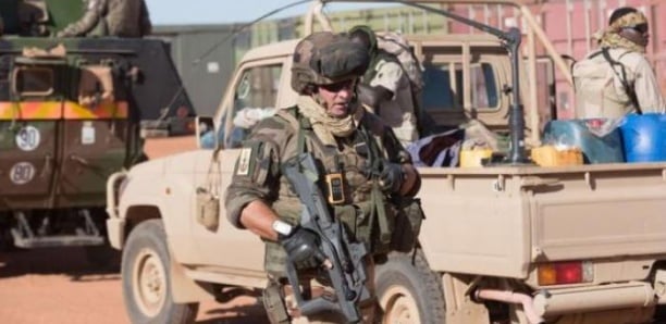 Les activités militaires françaises reprennent au Gabon