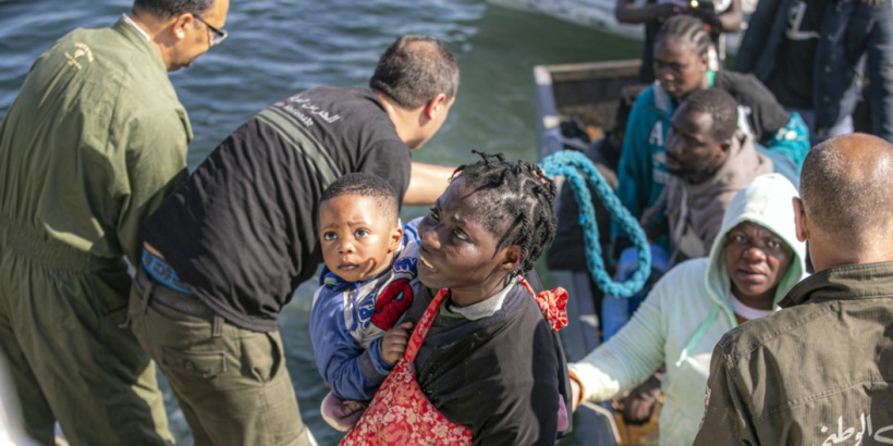 Tunisie : Des migrants africains interceptés en mer puis abandonnés vers la frontière avec l’Algérie