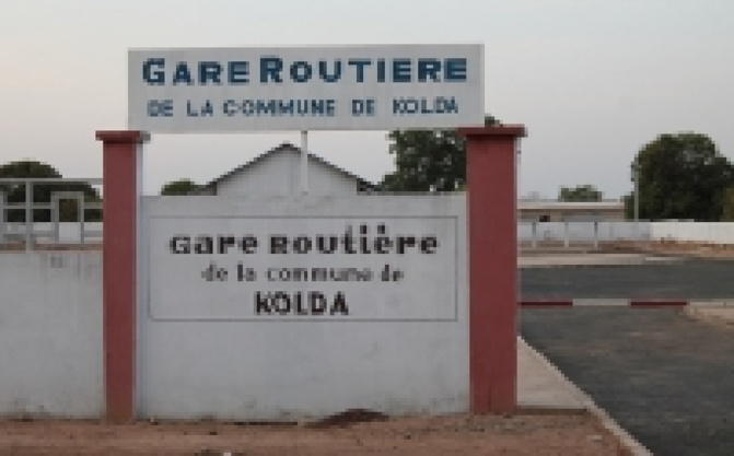 Mouvement d’humeur à Kolda : Des chauffeurs et transporteurs réclament le renouvellement du bureau de leur gare routière