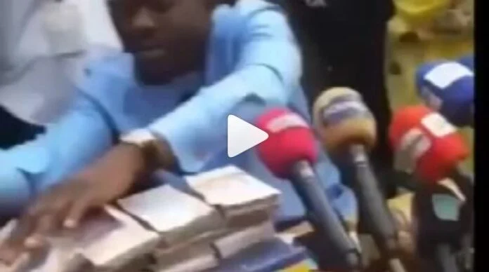 Liasses de billets : Une vidéo qui choque les sénégalais, Mamadou Lamine Massaly avec 20 millions…