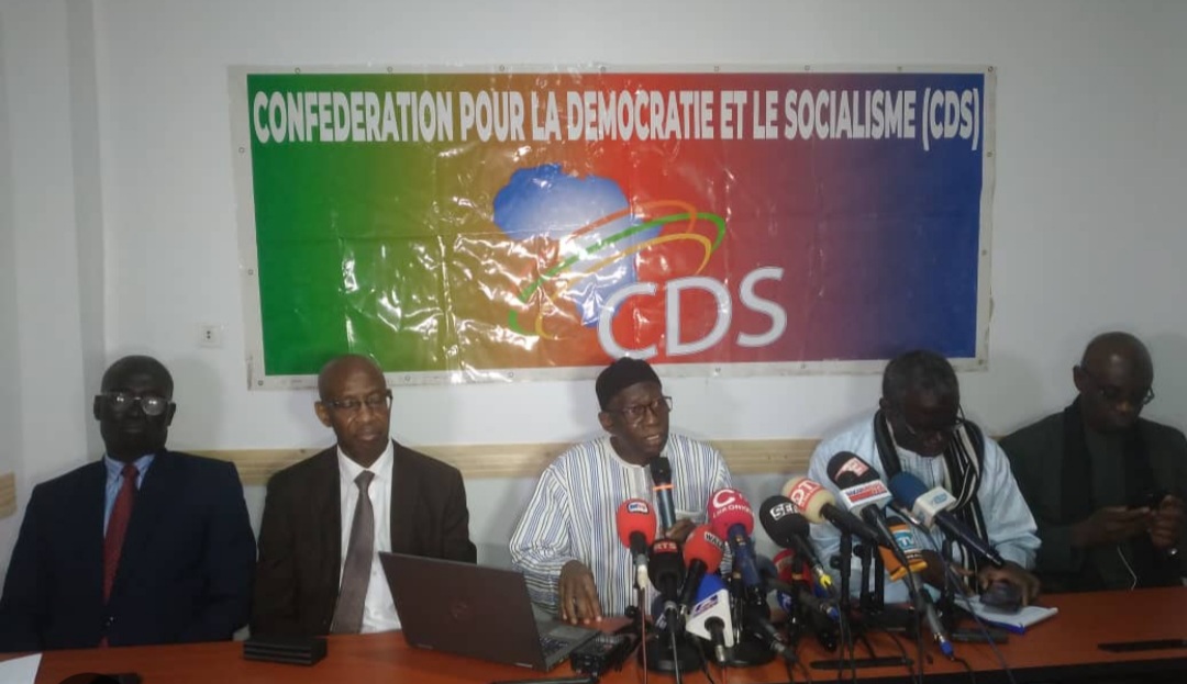 Communique sur la décision du conseil constitutionnel : Confédération pour la démocratie et le socialisme(AJ/PADS-A, AJS, CNNO, LD, MRG, NIAXX JARINU/MAG, PIT-S, RTA-S, UDF/MBOOLOO MI)