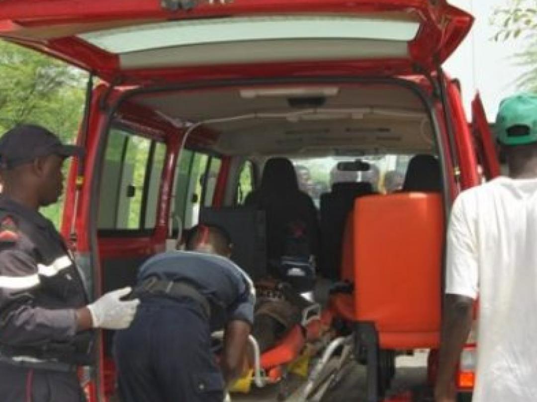 Un jeune homme tue son père à coups de gourdin