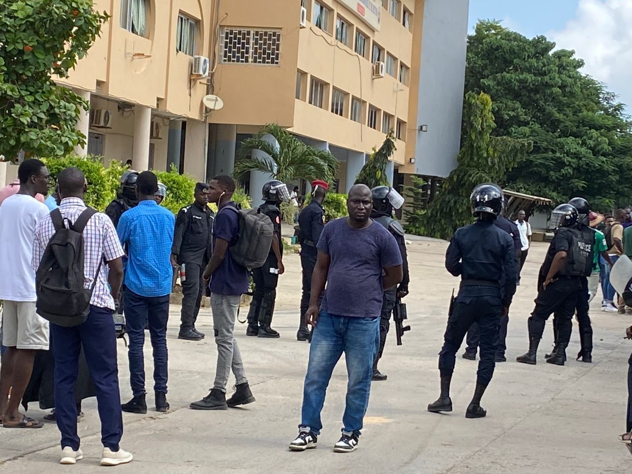UCAD/CURI: Le collectif des étudiants en colère noire contre les autorités…