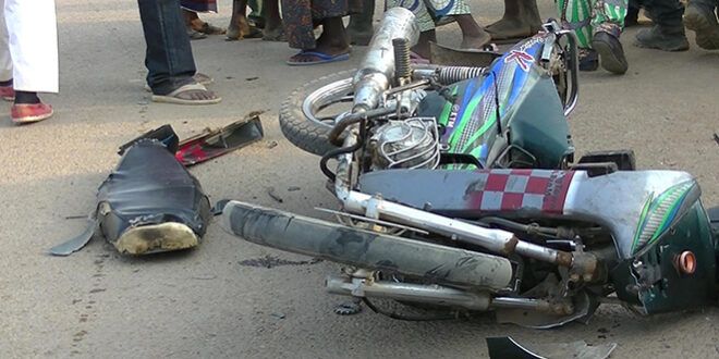 Ziguinchor : un véhicule de l’armée heurte un conducteur de Jakarta et une passagère