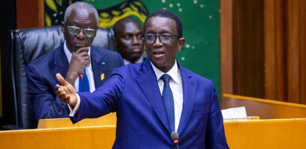 DPG à l&rsquo;assemblée nationale: Amadou Ba brise le silence et interpelle Ousmane Sonko