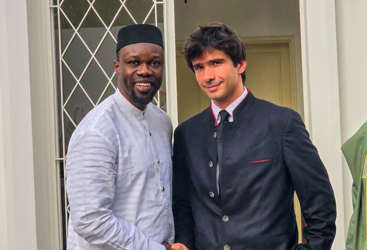 Société : Ousmane Sonko rencontre pour la première fois son avocat Juan Branco
