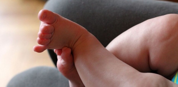 Loiret : un bébé de 9 mois décède après avoir été laissé dans une…