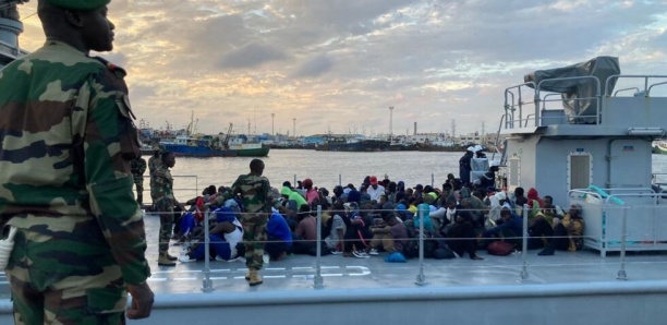 200 migrants irréguliers interceptés au large de …