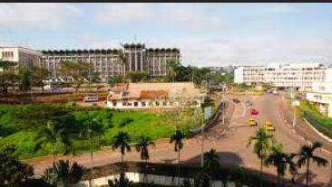 Le Cameroun arrête un jeune activiste après une vidéo critiquant les autorités …