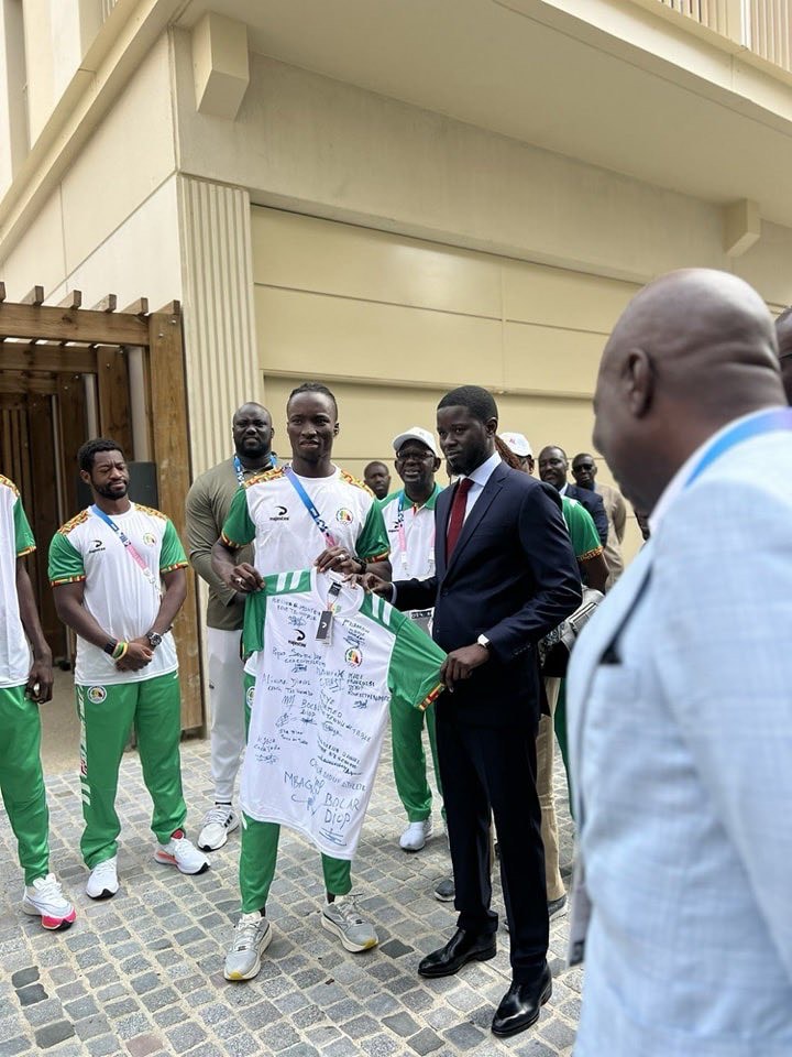 Jeux Olympiques : Bassirou Diomaye Faye dope les athlètes sénégalais