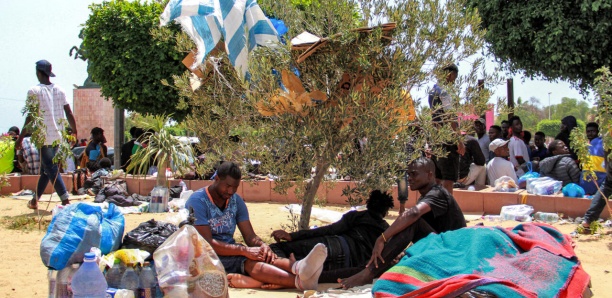 Tunisie: une quarantaine de migrants et réfugiés en détresse près de la frontière algérienne