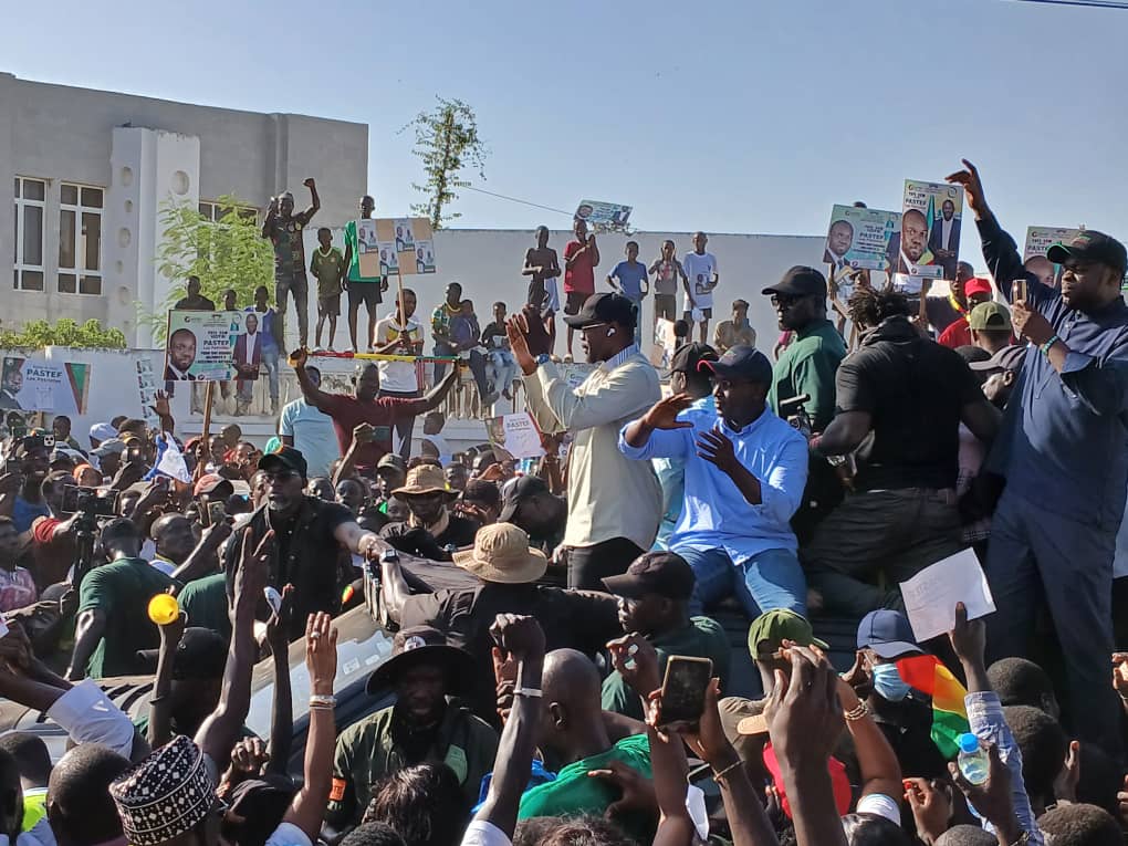 Sangalkam: Ousmane Sonko tacle le régime de Macky Sall et promet de mettre fin au…