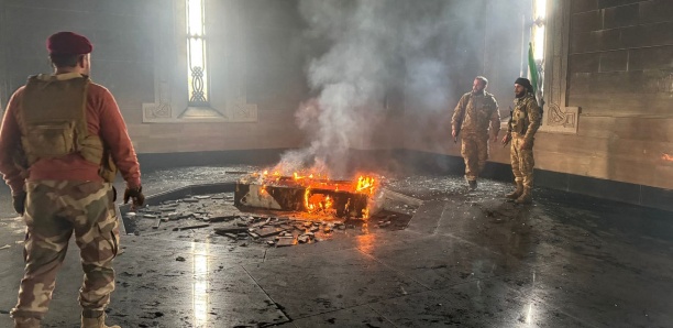 Syrie: Le tombeau de l&rsquo;ancien président Hafez al-Assad incendié