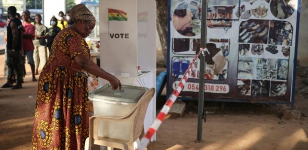 Ghana : Jour de vote  pour une présidentielle qui s&rsquo;annonce serrée