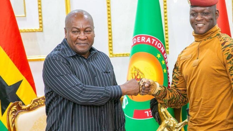 Cédéao : Vers une reconnaissance de l&rsquo;AES après la tournée du président ghanéen à Bamako, Niamey et Ouaga?